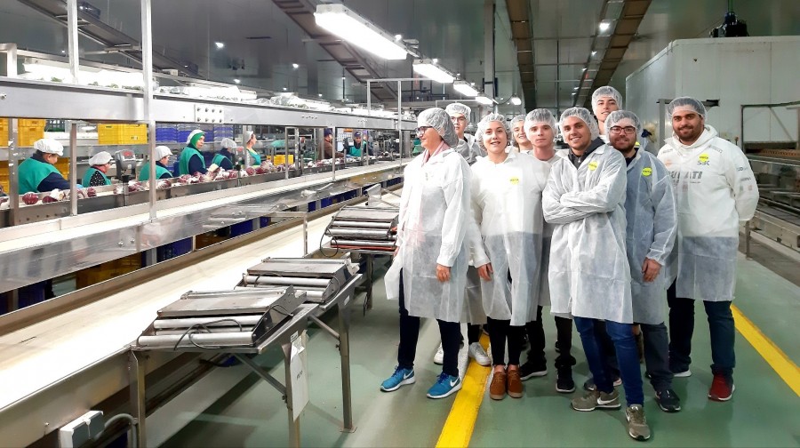 VISITA SURINVER DE ESTUDIANTES 3